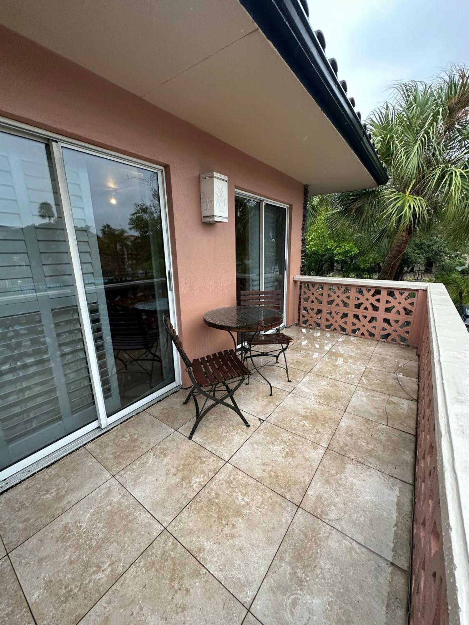 Tahitian Inn Boutique Hotel Tampa Exteriör bild